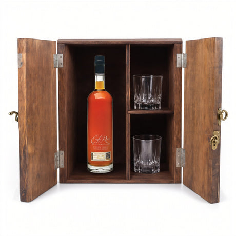 Eagle Rare 17 Year Gift Set with Wooden Box & 2 Crystal Glasses – 750ml