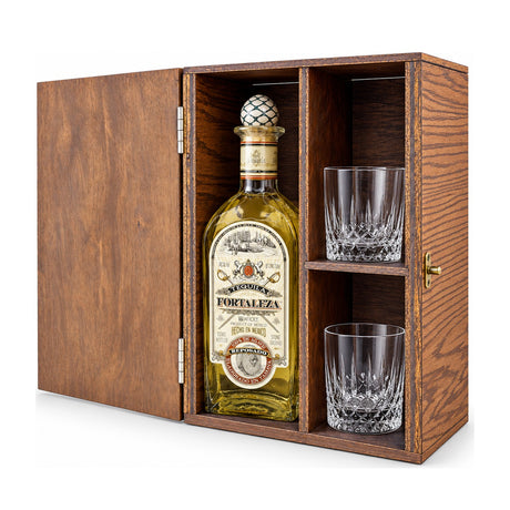 Fortaleza Winter Blend Reposado Tequila 2025 Premium Gift Set with Wooden Box & 2 Crystal Glasses – wooden gift box with 2 crystal glasses
